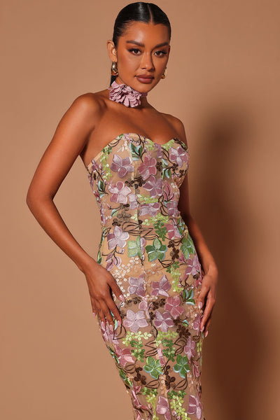https://cdn.shopify.com/s/files/1/0293/9277/products/04-11-23Studio9_TH_IM_15-26-08_66_GW22C1453A_Nudecombo_23522_SG_JB.jpg?v=1681861950&with=400&height=600