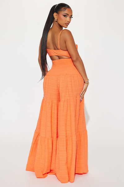 https://cdn.shopify.com/s/files/1/0293/9277/files/04-11-24_S3_56_JR4292_Orange_P_KS_DO_15-26-40_23918_PXF.jpg?v=1713373508&with=400&height=600