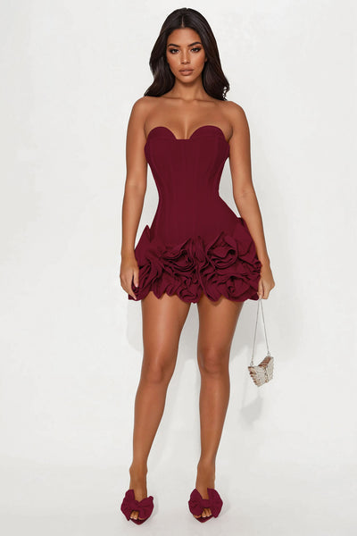 https://cdn.shopify.com/s/files/1/0293/9277/files/04-11-25_S8_1_BD529_Red_JG_IM_09-40-52_74540_ES-Amira_KP.jpg?v=1757103787&with=400&height=600