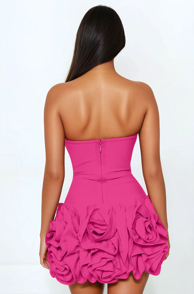https://cdn.shopify.com/s/files/1/0293/9277/files/04-11-25_S8_1_BD529_Red_JG_IM_09-41-30_74548_ES-Amira_KP_HotPink.jpg?v=1755125208&with=400&height=600