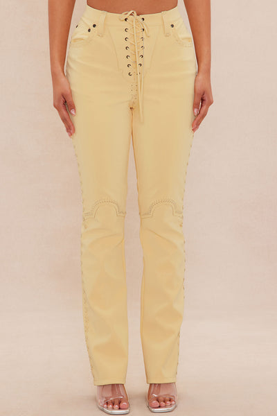 https://cdn.shopify.com/s/files/1/0293/9277/files/04-14-25_S5_13_KCSP4100201_Yellow_CC_KJ_IM_11-17-01_60745_CM_KP.jpg?v=1745526158&with=400&height=600