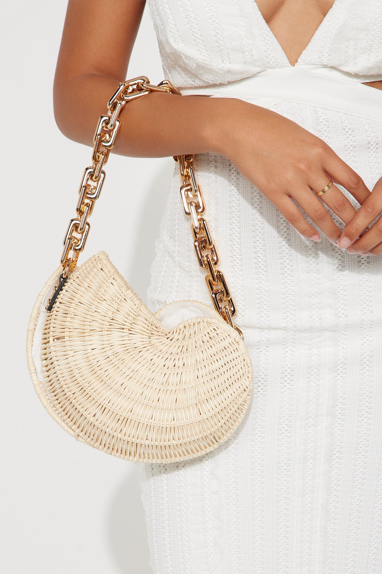https://cdn.shopify.com/s/files/1/0293/9277/files/04-15-25_S3_10_ZDJYAC090902_Sand_ZSR_AE_MC_10-40-17_5891_PXF.jpg?v=1744920619
