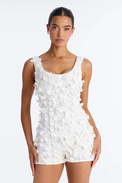 https://cdn.shopify.com/s/files/1/0293/9277/files/04-15-26_S2_45_25GWQ19166_White_KJ_PC_12-58-24_23314_PXF.jpg?v=1776704150&with=400&height=600