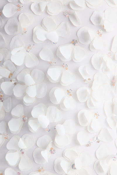 https://cdn.shopify.com/s/files/1/0293/9277/files/04-15-26_S2_45_25GWQ19166_White_KJ_PC_12-58-31_23317_PXF.jpg?v=1776704142&with=400&height=600