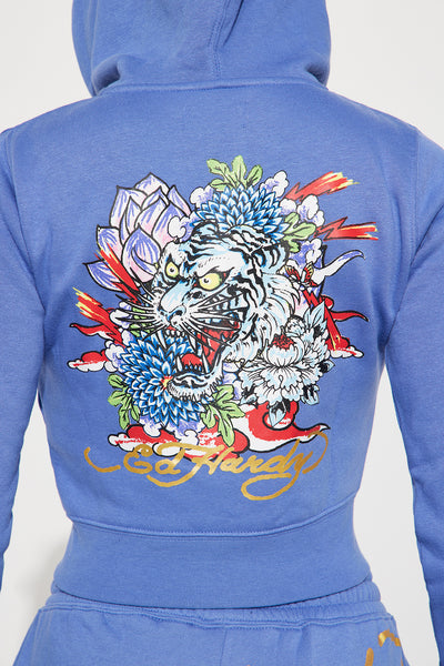 https://cdn.shopify.com/s/files/1/0293/9277/files/04-16-24_S5_3_EHW180031_Blue_P_KJ_AP_11-27-23_73489_PXF.jpg?v=1713389170&with=400&height=600