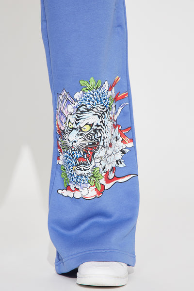 https://cdn.shopify.com/s/files/1/0293/9277/files/04-16-24_S5_4_EHW820034_Blue_P_KJ_AP_11-28-51_43847_PXF.jpg?v=1713389358&with=400&height=600