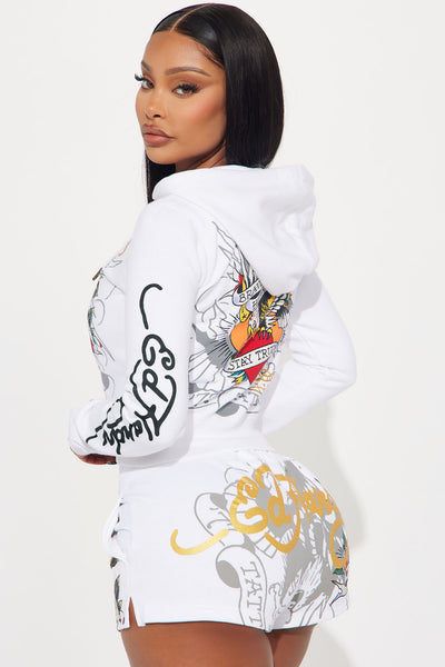 https://cdn.shopify.com/s/files/1/0293/9277/files/04-17-24_S2_36_EHW180016_White_P_KJ_RL_13-44-00_16003_CM_KP.jpg?v=1745022104&with=400&height=600