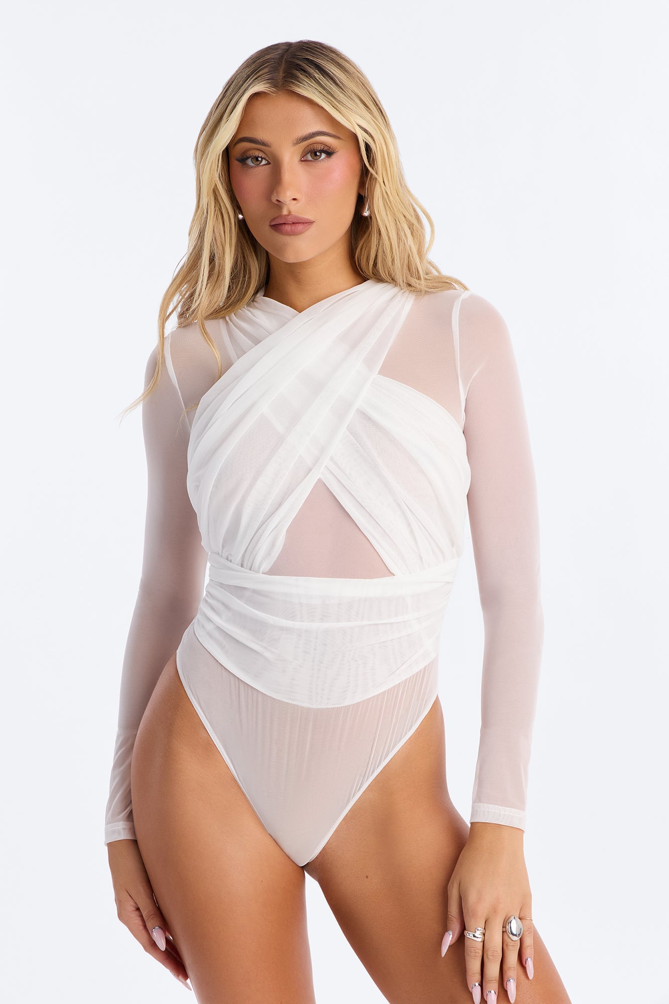 https://cdn.shopify.com/s/files/1/0293/9277/files/04-17-26_S1_27_23GWF13689B_White_LR_CM_13-57-12_33150_PXF_1.jpg?v=1776796246