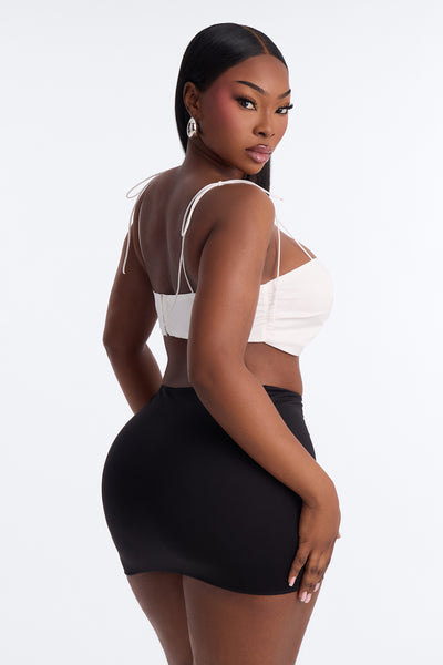 https://cdn.shopify.com/s/files/1/0293/9277/files/04-17-26_S6_43_GW25K6531_White_TK_PC_14-07-23_PLUS_2216_PXF.jpg?v=1776805221&with=400&height=600