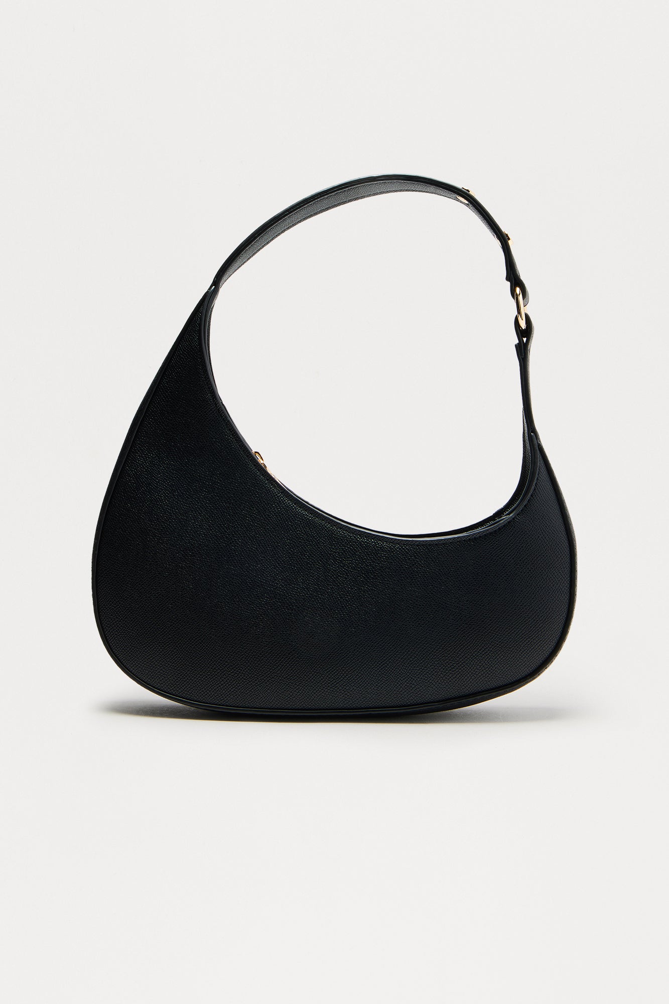 https://cdn.shopify.com/s/files/1/0293/9277/files/04-18-25_S15_3_LM8880_Black_AE_15-46-21_FLATLAY_3612_PXF.jpg?v=1745349779