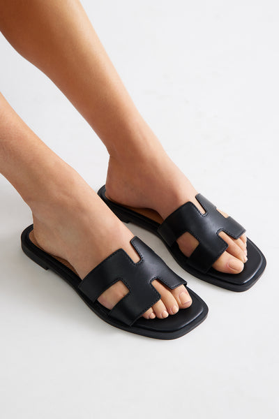 https://cdn.shopify.com/s/files/1/0293/9277/files/04-18-25_S5_58_ELIO20_Black_KJ_PC_14-19-01_13652_PXF.jpg?v=1745516680&with=400&height=600