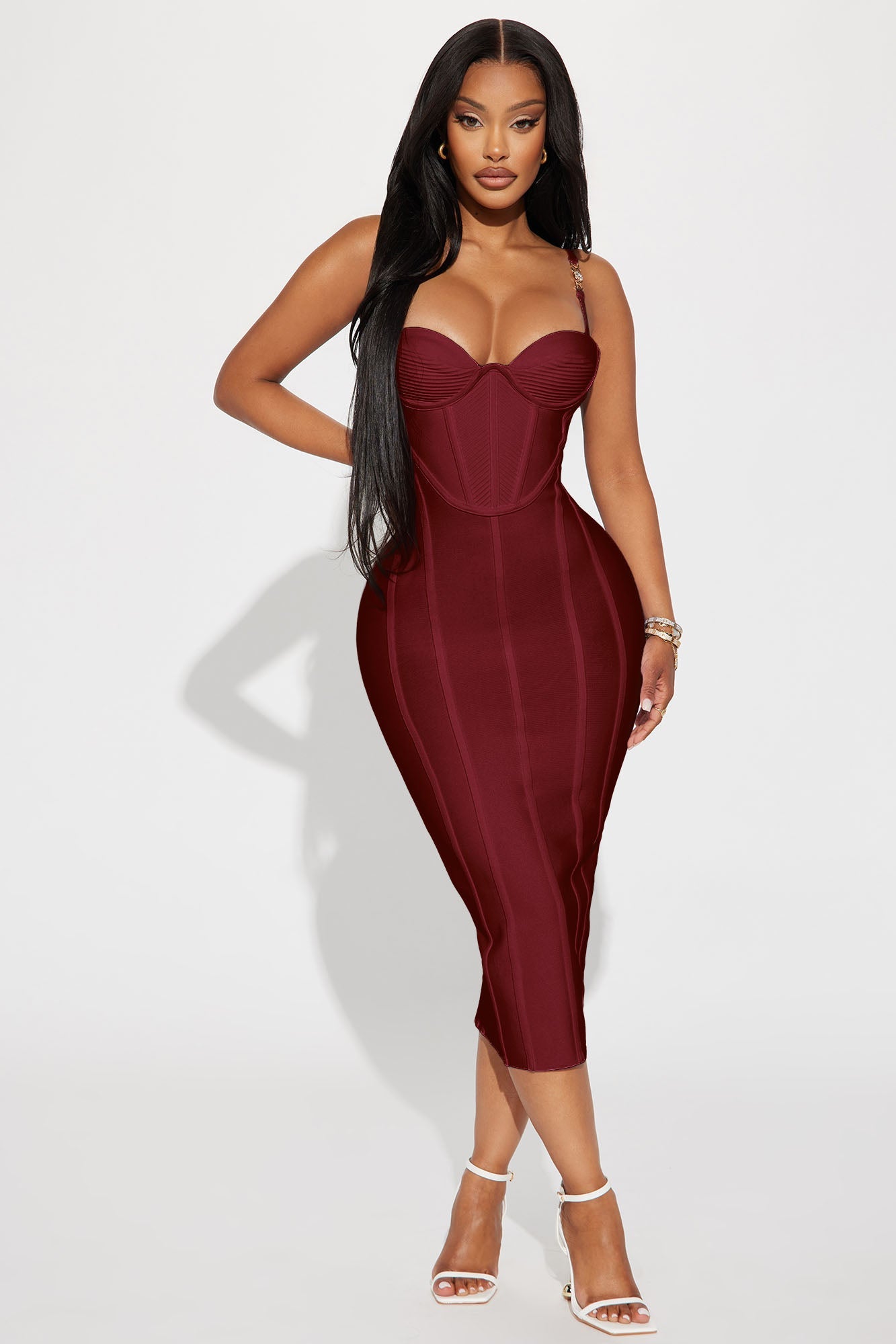 https://cdn.shopify.com/s/files/1/0293/9277/files/04-21-23Studio2_KJ_RL_11-48-13_4_FB0037_White_17944_CM_SL_Wine.jpg?v=1734730575