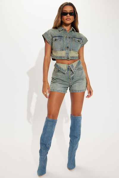 https://cdn.shopify.com/s/files/1/0293/9277/files/04-21-24_S1_35_FN8018VTTJSET_VintageWash_P_KJ_MR_11-23-07_57828_PXF.jpg?v=1713903432&with=400&height=600