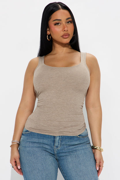 https://cdn.shopify.com/s/files/1/0293/9277/files/04-21-25_S1_13_HT18883_Mocha_CR_JS_12-02-57_5025_PXF_WG.jpg?v=1745434623