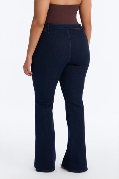 https://cdn.shopify.com/s/files/1/0293/9277/files/04-21-26_S3_31_P325JN3672_DarkWash_LB_KT_13-30-18_PLUS_26207_PXF_85273cb9-f504-47db-9cfa-03c025a24246.jpg?v=1777406171&with=400&height=600