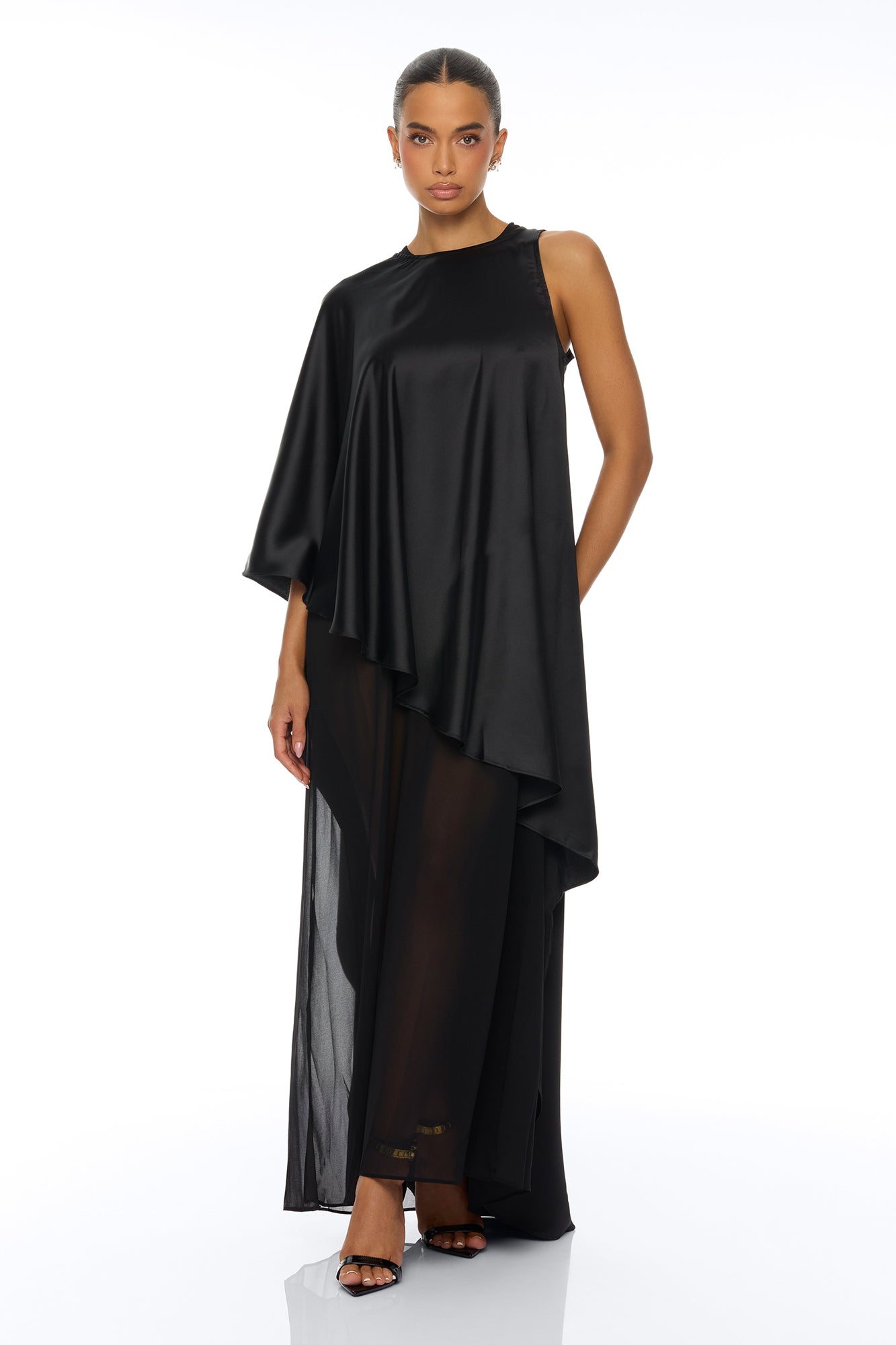 https://cdn.shopify.com/s/files/1/0293/9277/files/04-22-26_S9_57_25GWY8350AB_Black_CXB_IM_13-37-07_1502_PXF.jpg?v=1777070401