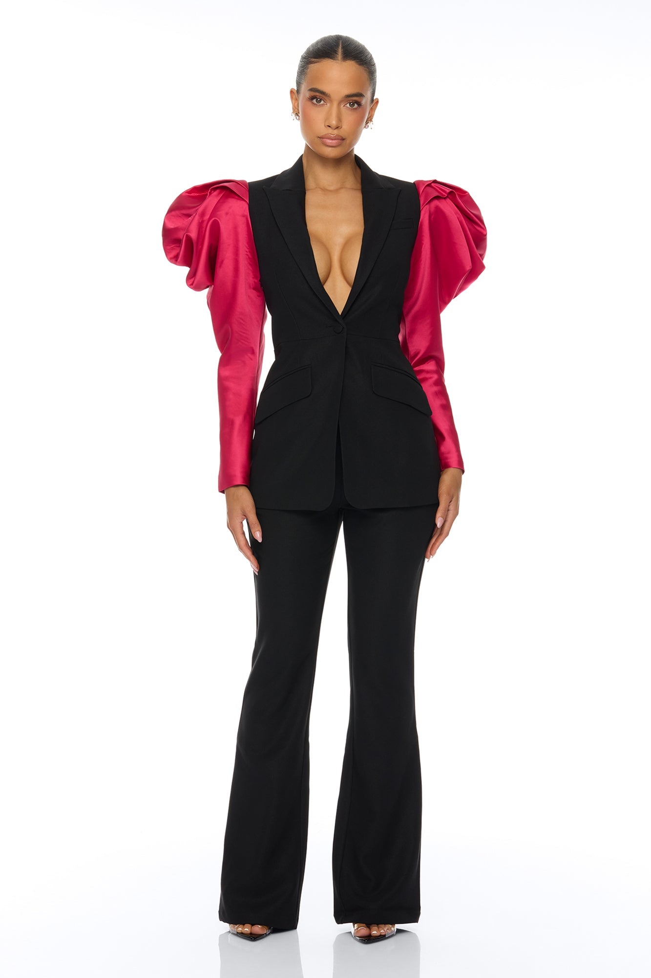 https://cdn.shopify.com/s/files/1/0293/9277/files/04-22-26_S9_62_25GWY8073AB_BlackPink_CXB_IM_13-54-55_1630_PXF.jpg?v=1777070505