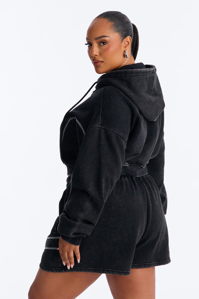 https://cdn.shopify.com/s/files/1/0293/9277/files/04-23-26_S8_3_B225LN4606_Black_JZ_EO_12-45-24_PLUS_89205_PXF.jpg?v=1777322397&with=400&height=600