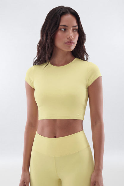 https://cdn.shopify.com/s/files/1/0293/9277/files/04-23-26_S9_12_B425SP1201_Yellow_CXB_IM_09-54-30_39273-8_EH_ES_JA.jpg?v=1778521452