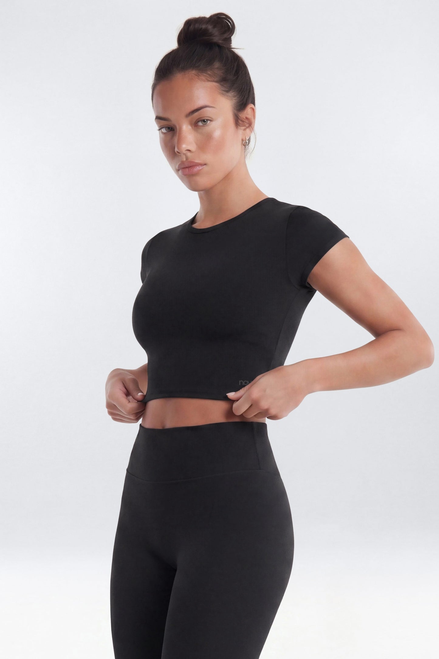 https://cdn.shopify.com/s/files/1/0293/9277/files/04-23-26_S9_18_B425SP1201_Black_JG_IM_10-15-16_0505-6_EH_AB_JA.jpg?v=1778518428