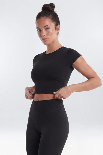https://cdn.shopify.com/s/files/1/0293/9277/files/04-23-26_S9_18_B425SP1201_Black_JG_IM_10-15-16_0505-6_EH_AB_JA.jpg?v=1778518428