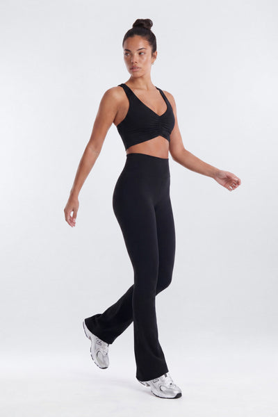 https://cdn.shopify.com/s/files/1/0293/9277/files/04-23-26_S9_19_B12503SP1201_Black_JG_IM_10-19-02_0533-12_EH_AB_JA.jpg?v=1778518488&with=400&height=600
