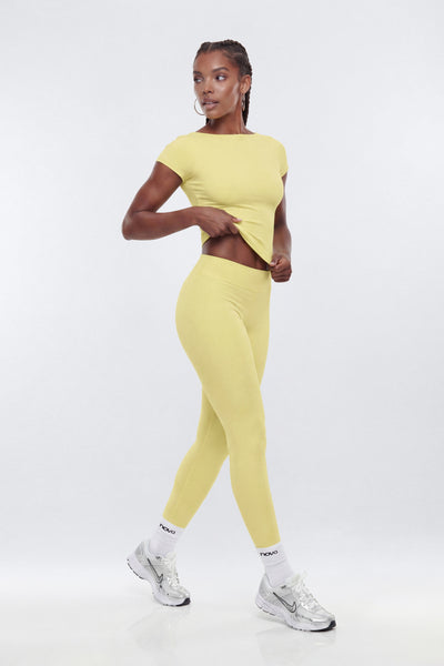 https://cdn.shopify.com/s/files/1/0293/9277/files/04-23-26_S9_24_B12503SP1207_Yellow_CXB_IM_10-48-26_39355-5_EH_ES_JA.jpg?v=1778512373&with=400&height=600