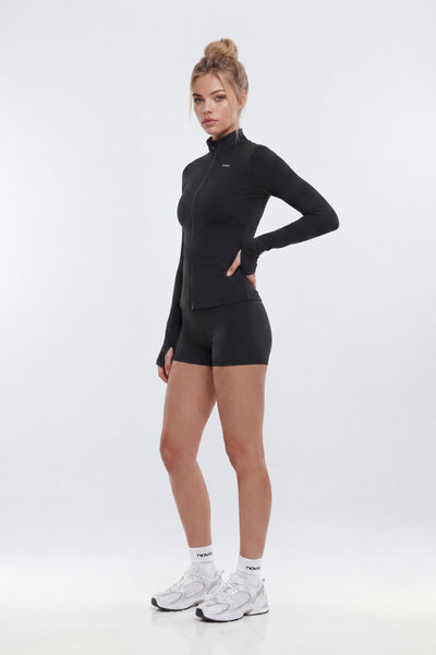 https://cdn.shopify.com/s/files/1/0293/9277/files/04-23-26_S9_30_B426SP1204_Black_JG_IM_11-11-58_0870-7_EH_ES_ES_ES_JA.jpg?v=1778520926&with=400&height=600