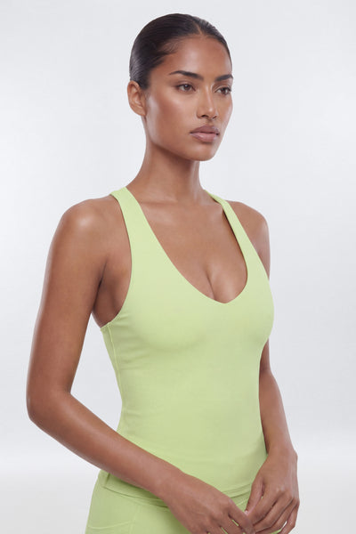 https://cdn.shopify.com/s/files/1/0293/9277/files/04-23-26_S9_3_B12503SP1208_Pistachio_JG_IM_08-41-15_0082-4_EH_ES_JA.jpg?v=1778517139&with=400&height=600