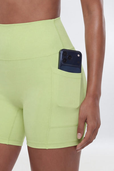https://cdn.shopify.com/s/files/1/0293/9277/files/04-23-26_S9_5_B12504SB1201_Pistachio_CXB_IM_09-03-14_39228-8_EH_ES_JA.jpg?v=1778517301&with=400&height=600