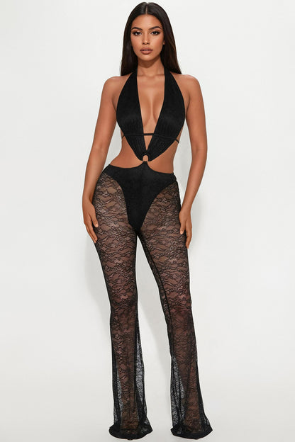 https://cdn.shopify.com/s/files/1/0293/9277/files/04-24-25_S5_21_GW25K5065G_Black_RK_DO_11-14-49_16484_CM-Amira_EH.jpg?v=1747154209