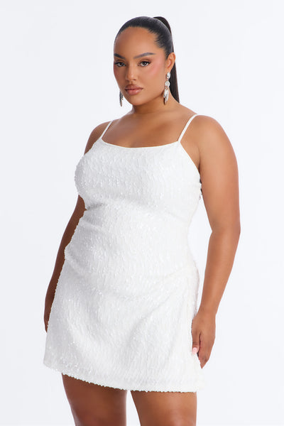 https://cdn.shopify.com/s/files/1/0293/9277/files/04-27-26_S7_46_D9209_White_KJ_DR_14-32-50_PLUS_2700_PXF.jpg?v=1777570857&with=400&height=600