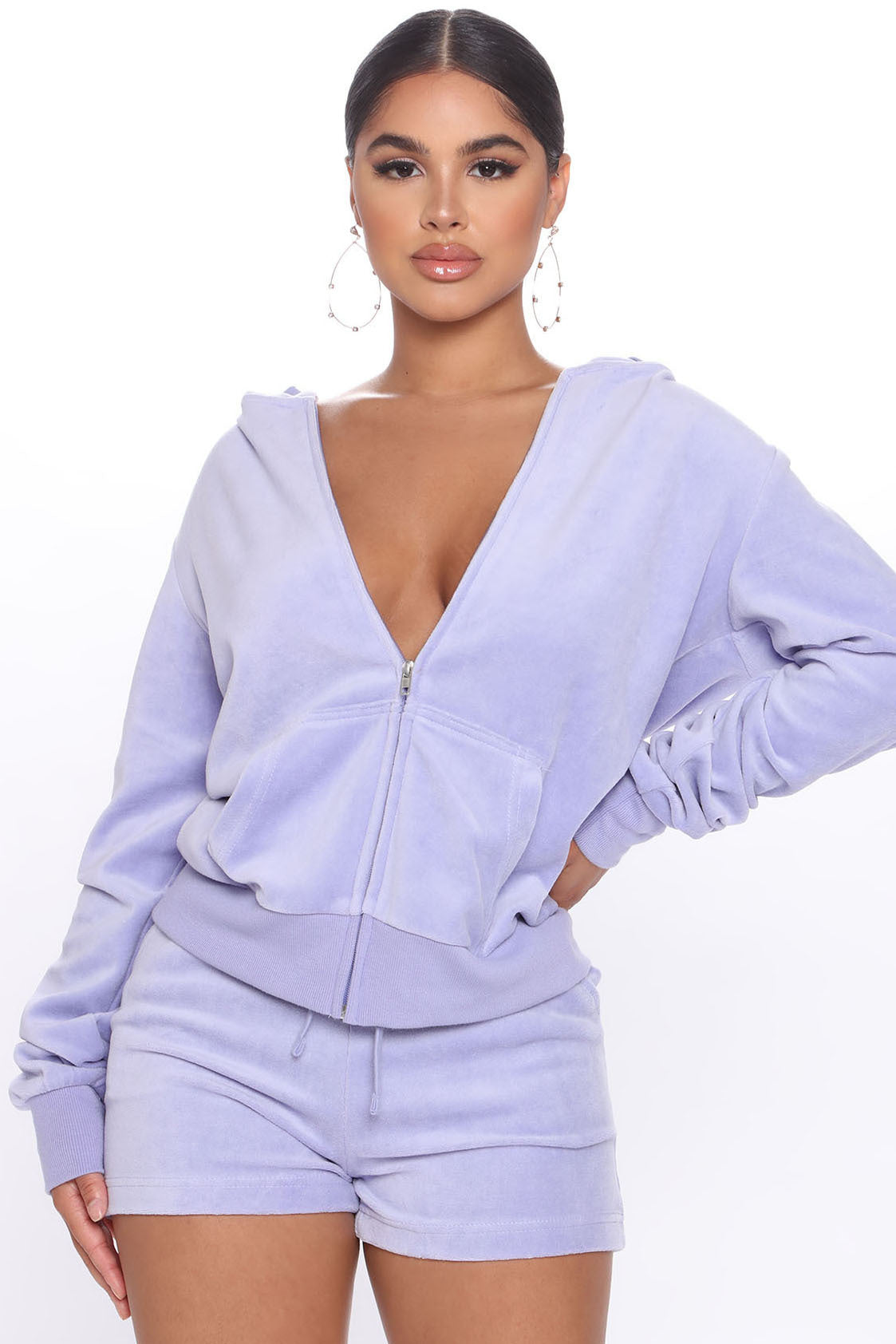 https://cdn.shopify.com/s/files/1/0293/9277/products/04-29-20_studio_4_pa_cp_14-26-03_42_7021_lavender__p_8408_nt.jpg?v=1705459225