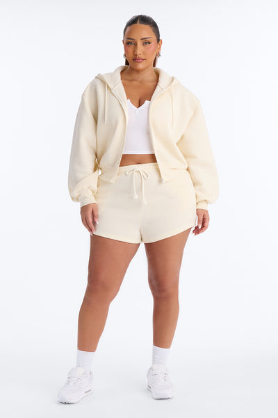 https://cdn.shopify.com/s/files/1/0293/9277/files/04-30-26_S2_13_2BHE056FN_WhitePink_TK_EO_10-57-38_PLUS_7758_PXF.jpg?v=1777992108&with=400&height=600