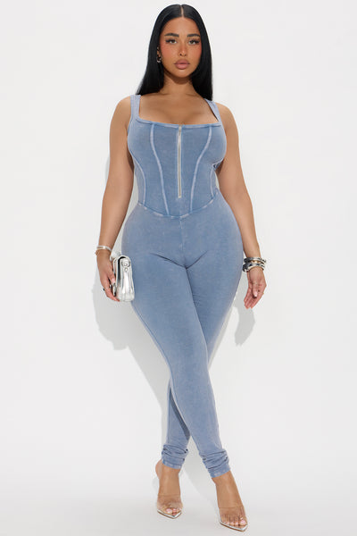 https://cdn.shopify.com/s/files/1/0293/9277/files/05-01-25_S1_56_MY4240C_Denim_CR_IM_15-33-47_8342_PXF_WG.jpg?v=1746471869&with=400&height=600