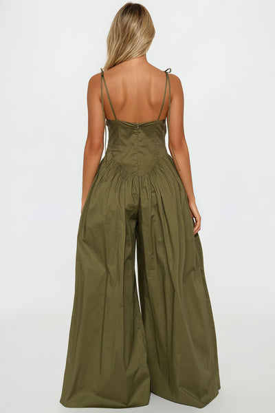 https://cdn.shopify.com/s/files/1/0293/9277/files/05-01-25_S3_28_KNHJ4110702_Olive_JP_AS_11-46-18_16490_CM-Vita_SG.jpg?v=1747407248&with=400&height=600