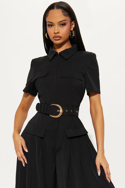 https://cdn.shopify.com/s/files/1/0293/9277/files/05-01-25_S5_33_CJ56997_Black_TK_JS_14-16-30_1497_PXF.jpg?v=1746291386&with=400&height=600
