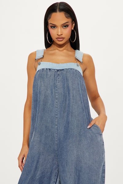 https://cdn.shopify.com/s/files/1/0293/9277/files/05-01-25_S5_51_JR4873_LightWash_TK_JS_15-20-34_1774_PXF.jpg?v=1746291970&with=400&height=600