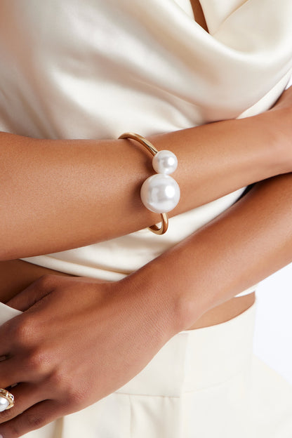 https://cdn.shopify.com/s/files/1/0293/9277/files/05-01-26_S2_59_B50568_WhiteGold_KJ_AM_14-08-47_9787_PXF.jpg?v=1778104341