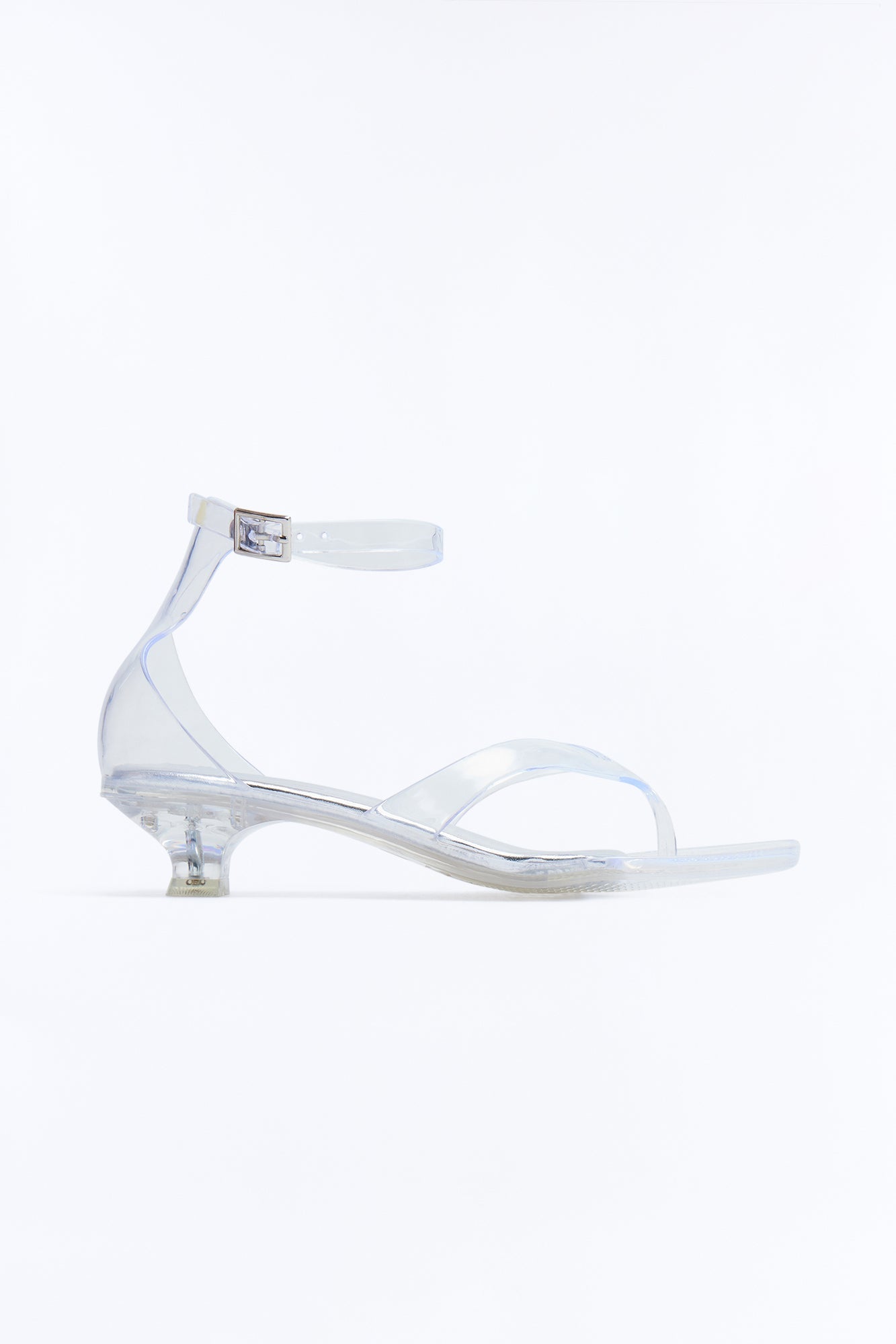 https://cdn.shopify.com/s/files/1/0293/9277/files/05-01-26_SL_38_PAZZY_Clear_ZSR_KP_12-39-43_FLATLAY_26734_PXF.jpg?v=1777910528