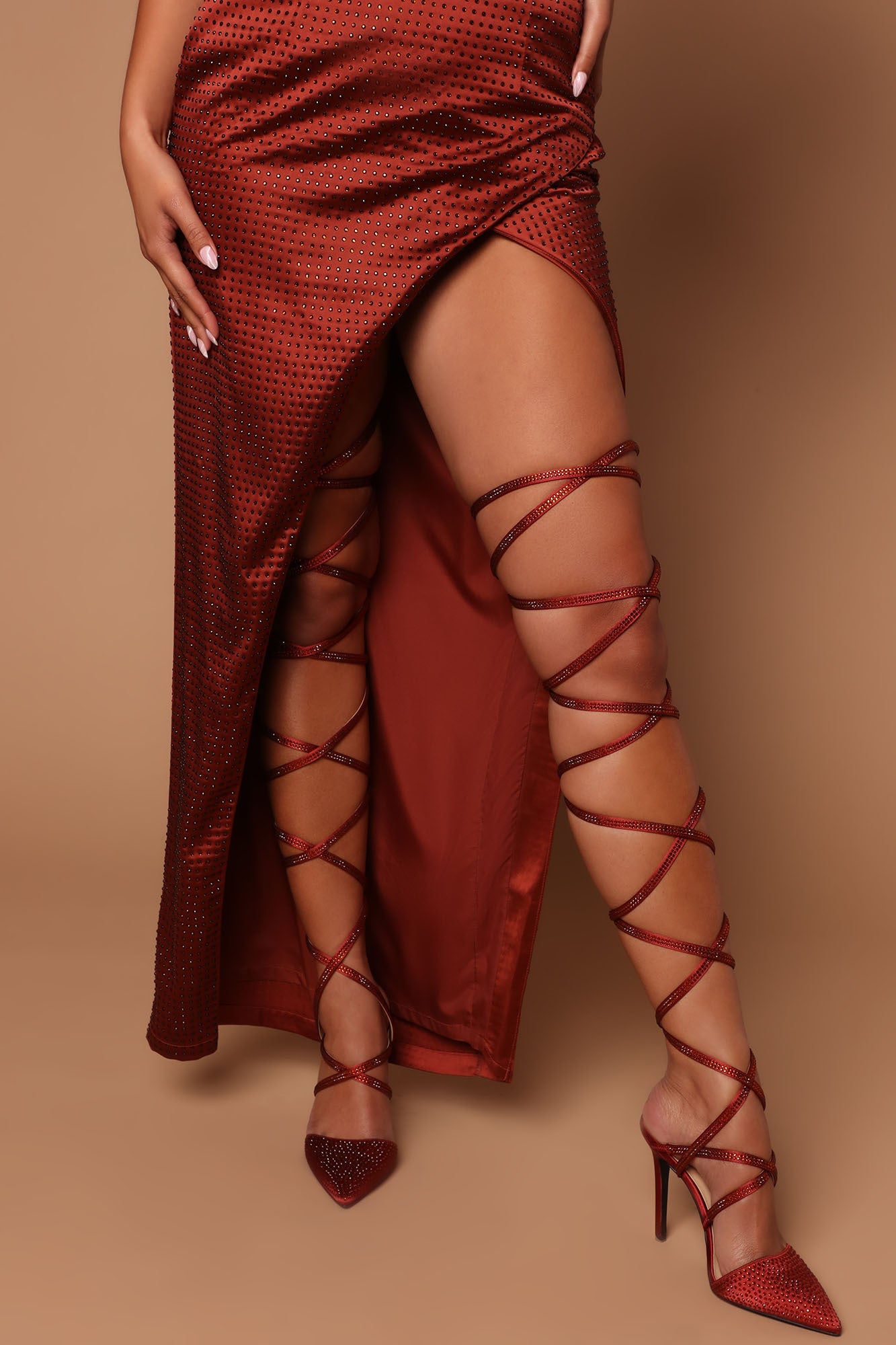 https://cdn.shopify.com/s/files/1/0293/9277/products/05-04-22Studio5_SN_KP_11-44-08_11_A92422_Cognac_4247__WG.jpg?v=1652278716