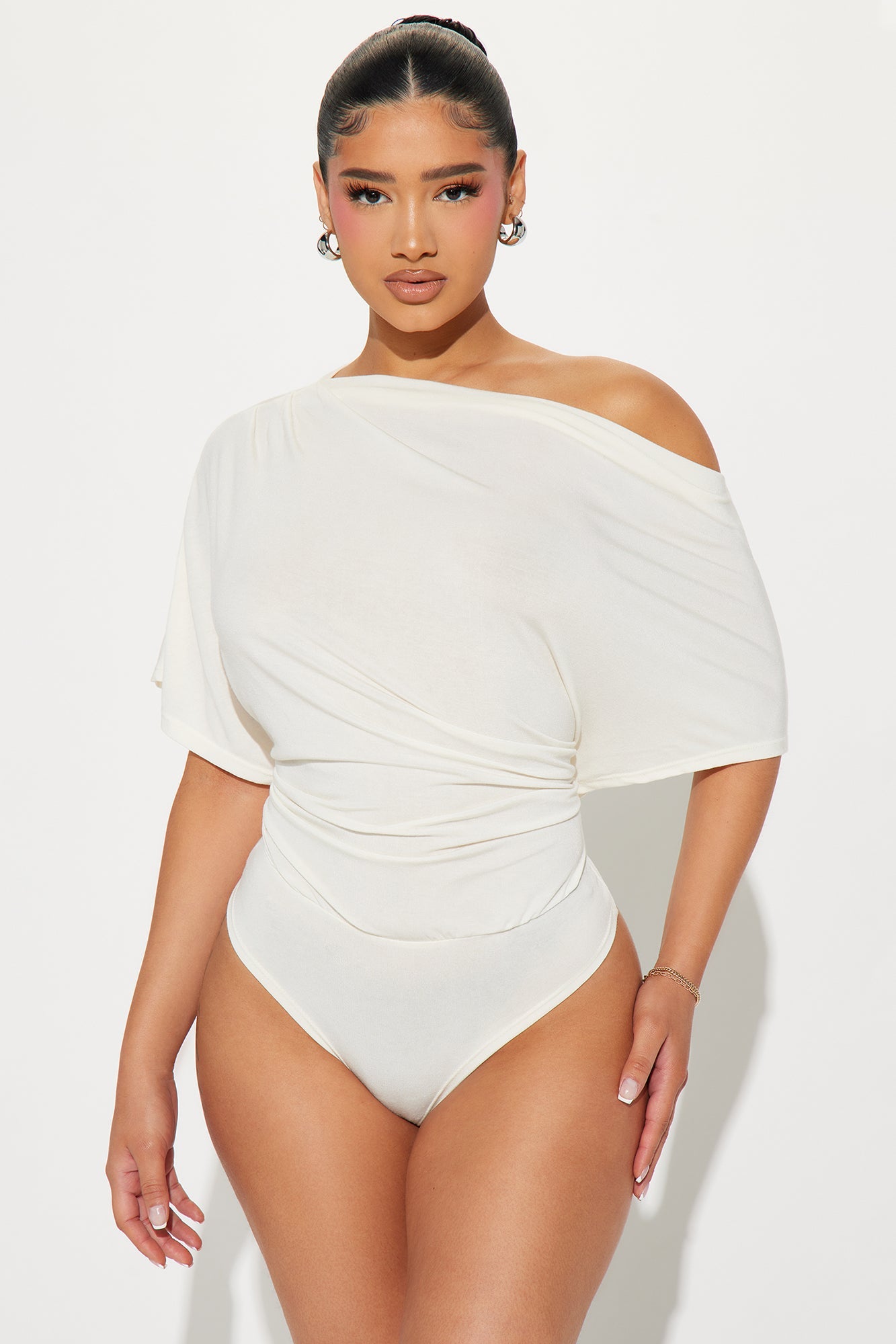 https://cdn.shopify.com/s/files/1/0293/9277/files/05-04-24_S3_2_ZDBC0556_Ivory_TK_SS_10-07-57_1580_PXF.jpg?v=1715124574