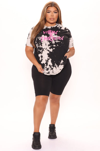 https://cdn.shopify.com/s/files/1/0293/9277/products/05-05-22Studio2_KJ_DJ_10-23-13_4_TS2621_BlackWhite_2701_PLUS_SG.jpg?v=1652735672&with=400&height=600