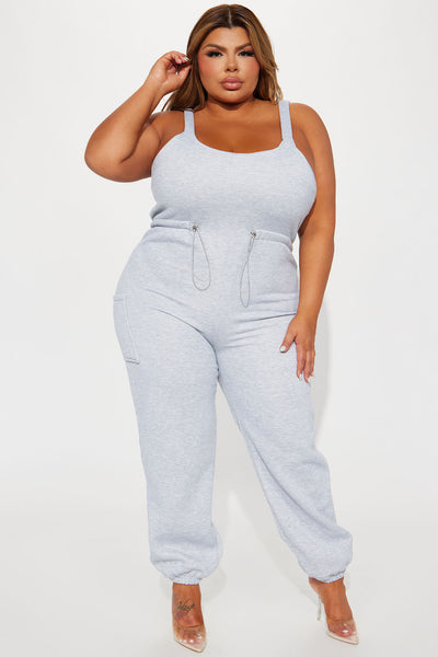 https://cdn.shopify.com/s/files/1/0293/9277/files/05-05-23Studio5_CXB_AC_11-09-40_26_JP10311C_HeatherGrey_P_29593_PLUS_SG.jpg?v=1683931289&with=400&height=600