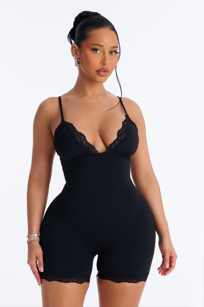 https://cdn.shopify.com/s/files/1/0293/9277/files/05-07-26_S4_35_GW26K8013_Black_KJ_AC_14-06-17_17776_PXF.jpg?v=1778534973&with=400&height=600