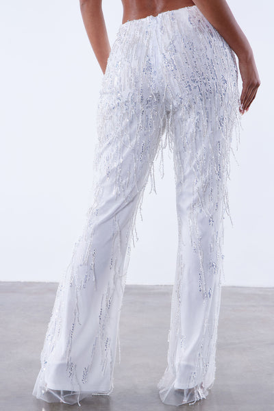 https://cdn.shopify.com/s/files/1/0293/9277/files/05-09-23LUXE_TH_IM_09-43-23_6_C15299FN_White_86_JB_MH.jpg?v=1684449255&with=400&height=600