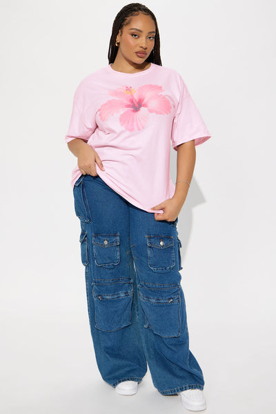 https://cdn.shopify.com/s/files/1/0293/9277/files/05-09-25_S9_20_MJ50009255V2_Pink_AE_MC_13-36-03_PLUS_0472_PXF_KP.jpg?v=1747339835&with=400&height=600