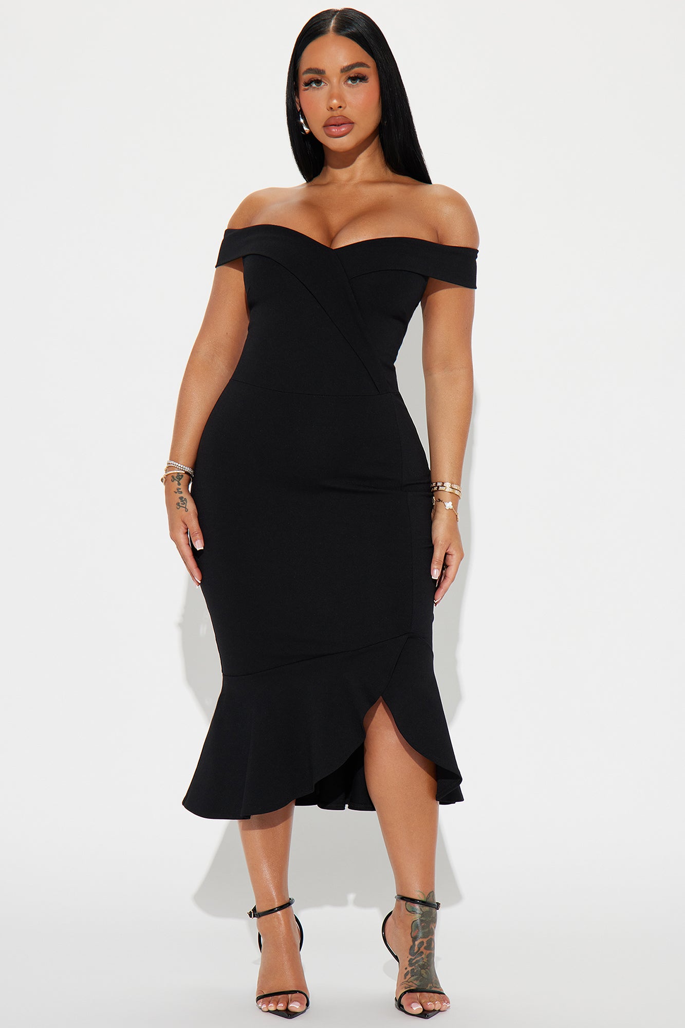 https://cdn.shopify.com/s/files/1/0293/9277/files/05-10-24_S1_20_D10936_Black_KT_SS_11-02-28_73057_PXF.jpg?v=1715701307