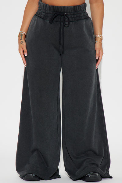 https://cdn.shopify.com/s/files/1/0293/9277/files/05-10-24_S1_36_ZDFN1528_Black_KT_SS_13-34-23_37572_PXF.jpg?v=1715701958&with=400&height=600