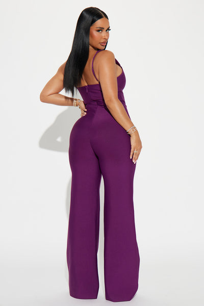 https://cdn.shopify.com/s/files/1/0293/9277/files/05-10-24_S1_42_ZDFN196_Plum_KT_SS_13-57-00_73411_SL_SL.jpg?v=1730419149&with=400&height=600